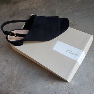 CLARKS Slingback Heel Orabella Ivy in Black Suede